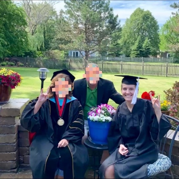 Meet your Posher, Mikaela! - Picture 5 of 7